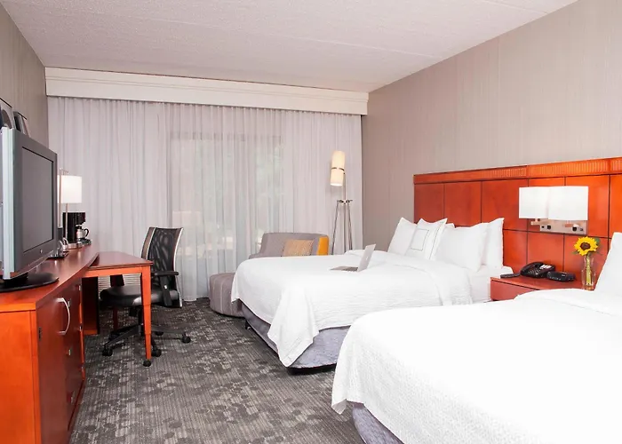 Courtyard Chicago Glenview/northbrook Hotel 3*